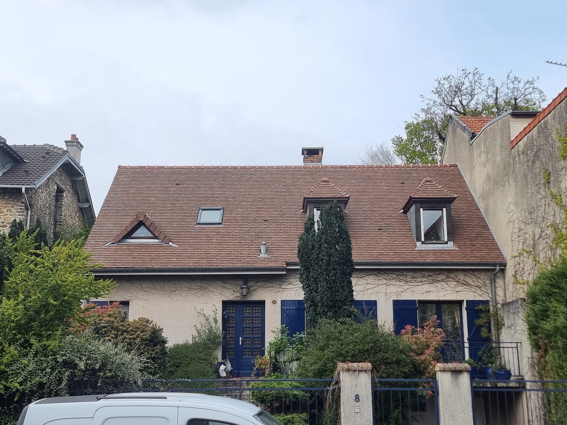 Tuile plate chantier 1